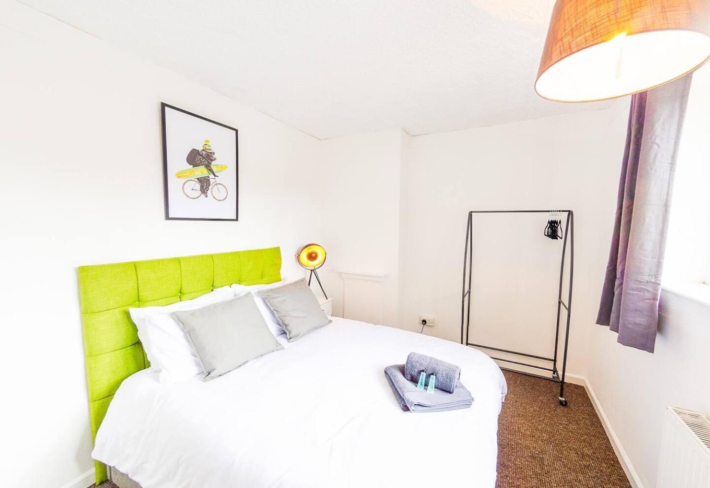 4 Bed - 2 Baths 1 Walk In Shower Lots Of Parking Ипсвич Экстерьер фото